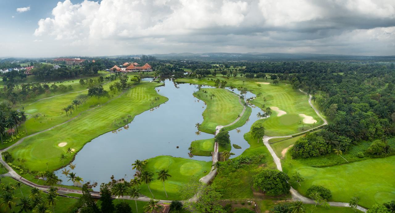 Le Grandeur Palm Resort Johor Kulai Exterior photo